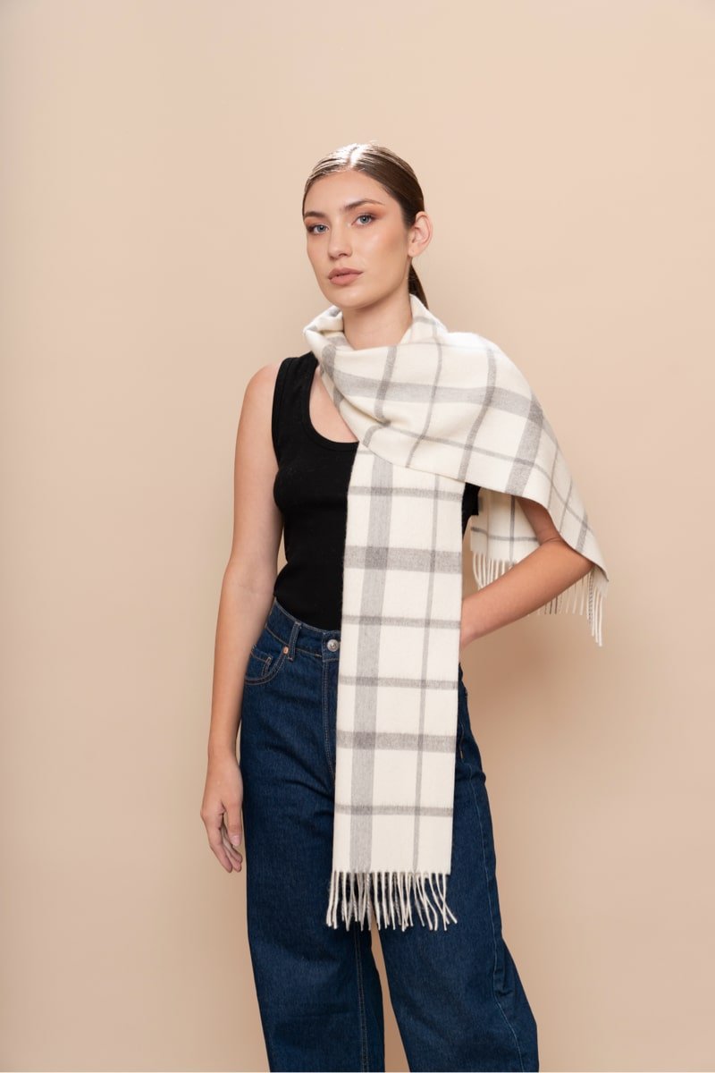 Plaid Scarf – SUYANAANDESLEGACY