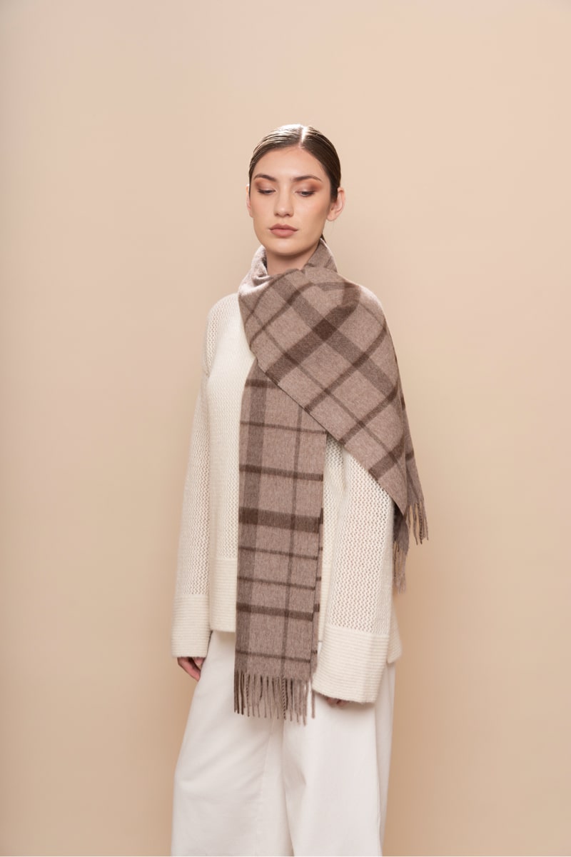Plaid Scarf – SUYANAANDESLEGACY